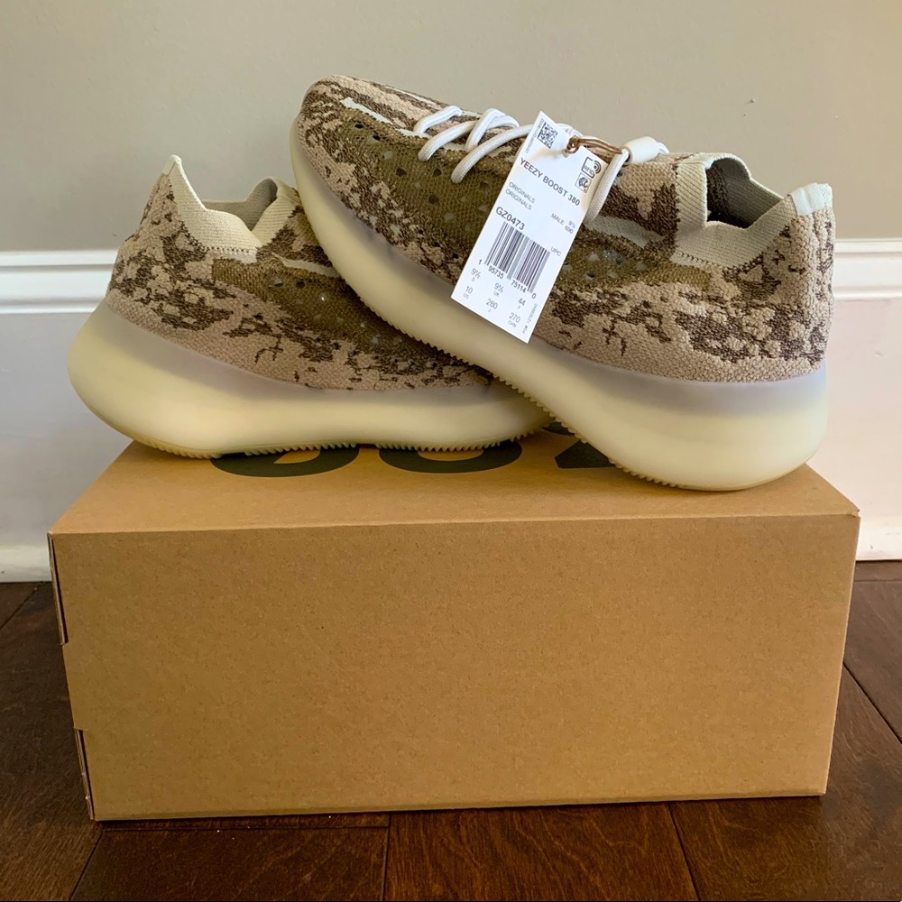 Yeezy Boost 380 Pyrite Sz 10 DS